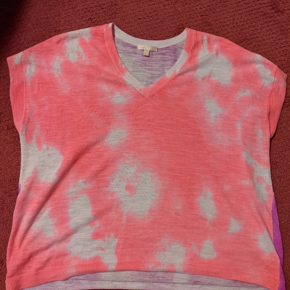 Lisa Todd Double Trouble V Neck - Picture 3 of 6